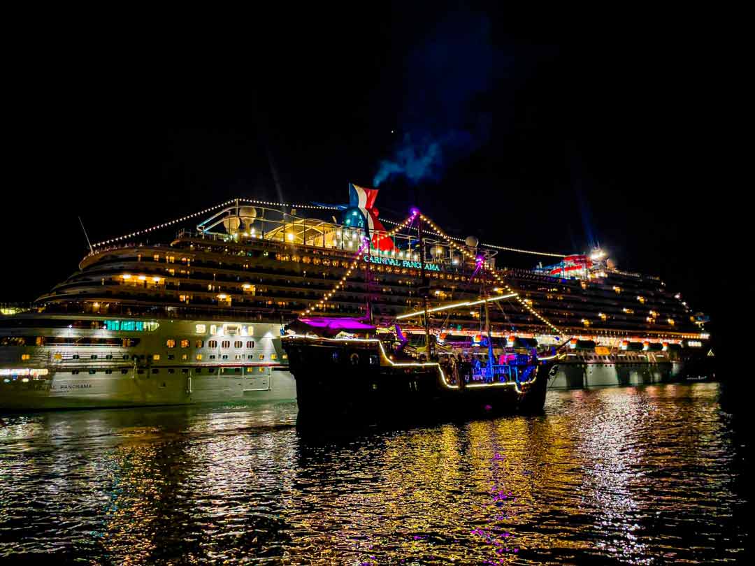 Puerto-Vallarta-Night-Tours-Pirates-Of-The-Bay-Ship-Boat-06